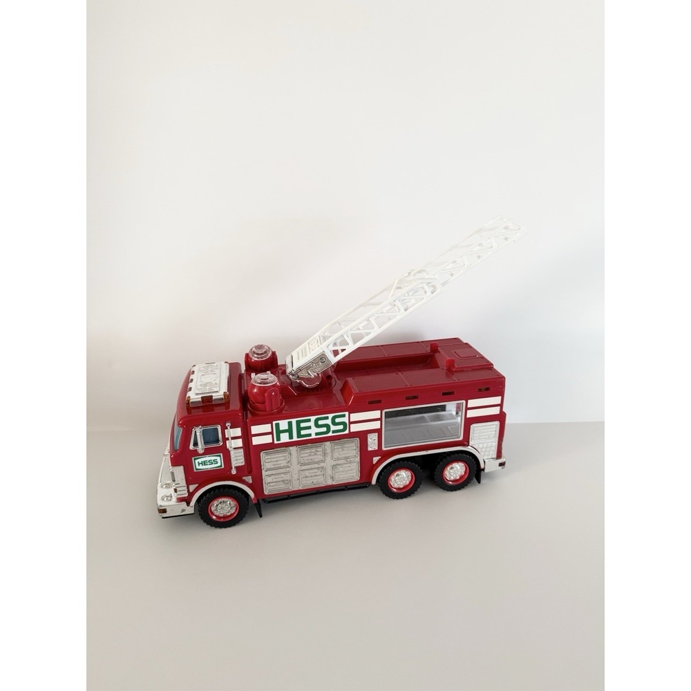 2005 Hess Fire Truck Ladder Lights Sounds Working